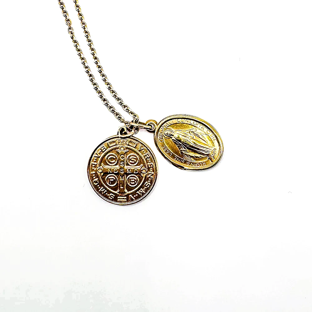 Gold medallion necklace