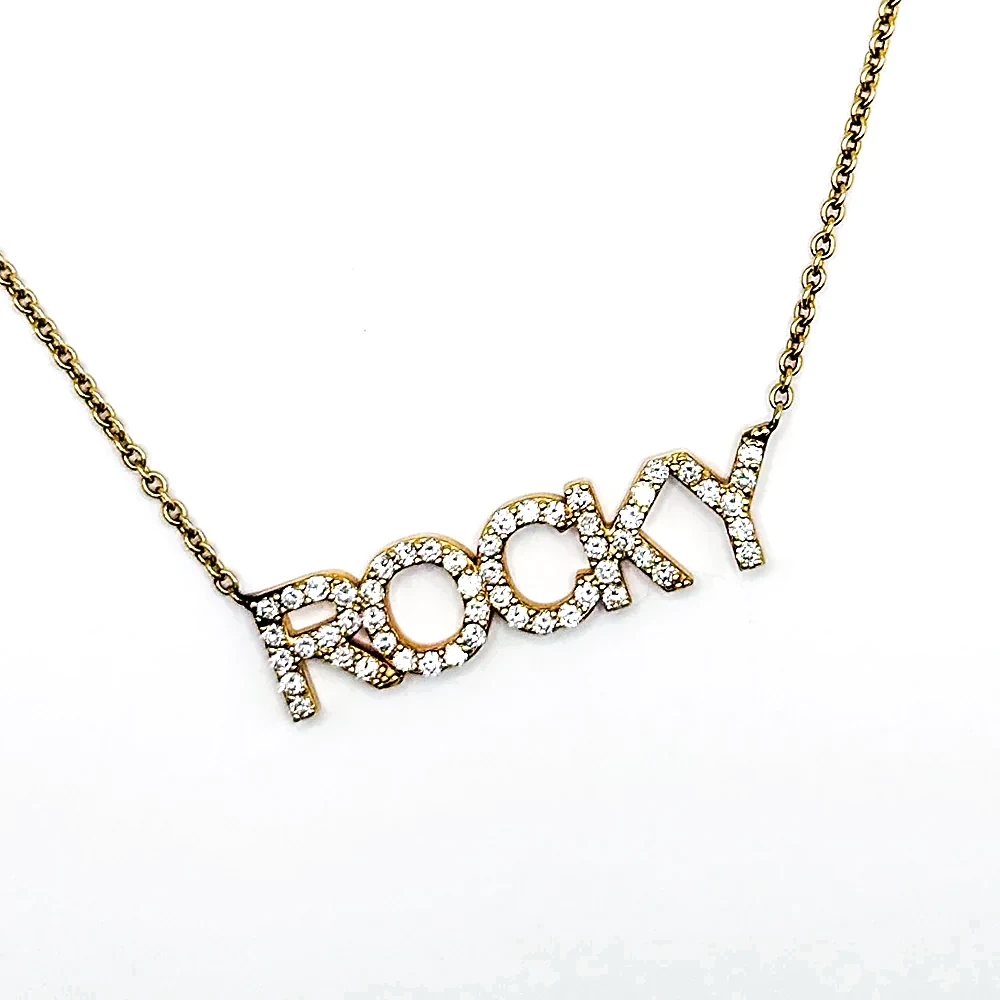 Diamond name necklace in gold